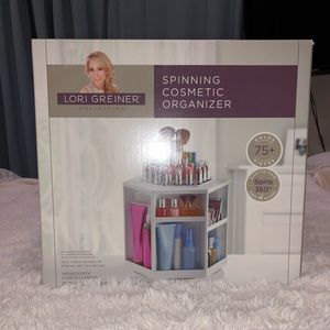 Spinning makeup organizer